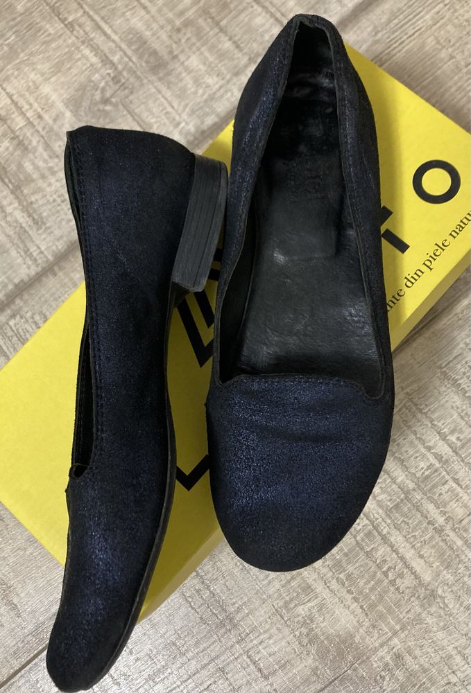Pantofi negri din piele naturala  eleganti