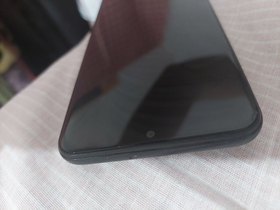 Samsung Galaxy A20 e , funcțional , resetat , ușoare defecte