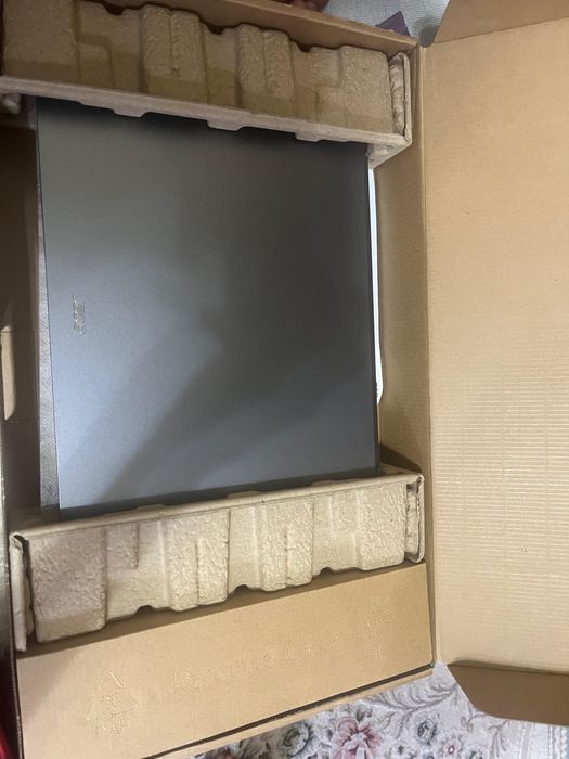 Ноутбук acer ex15-55 16/512