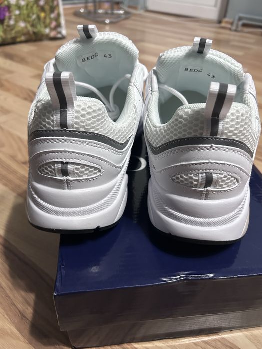 Dior B22 White Silver