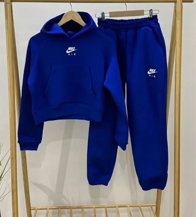 Спортен екип на Nike