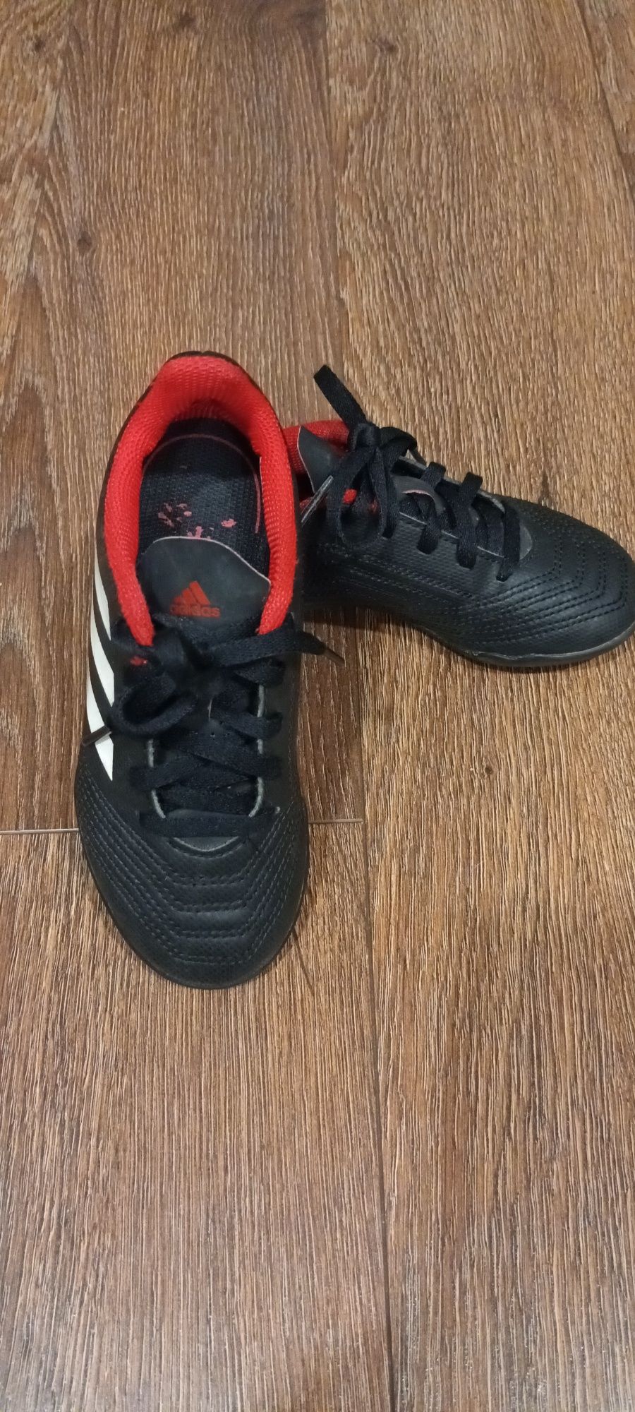 Детски футболни обувки Adidas Predator  размер 29