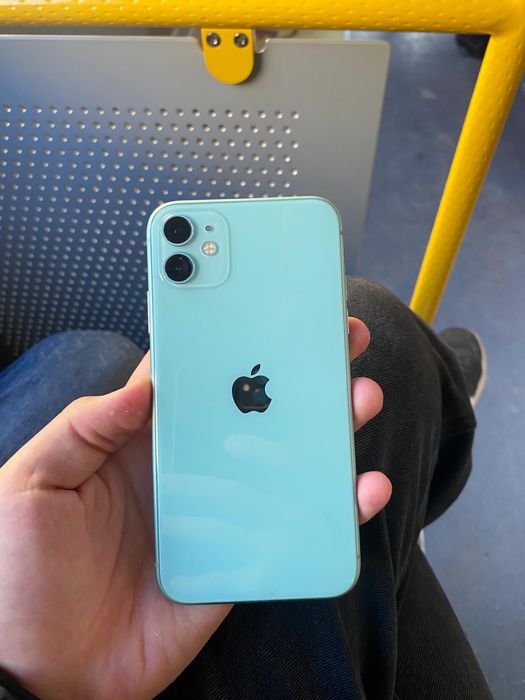 iPhone 11 в отличном сост