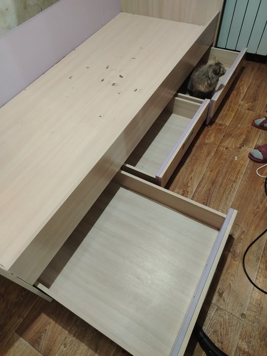 Кровать подростковая