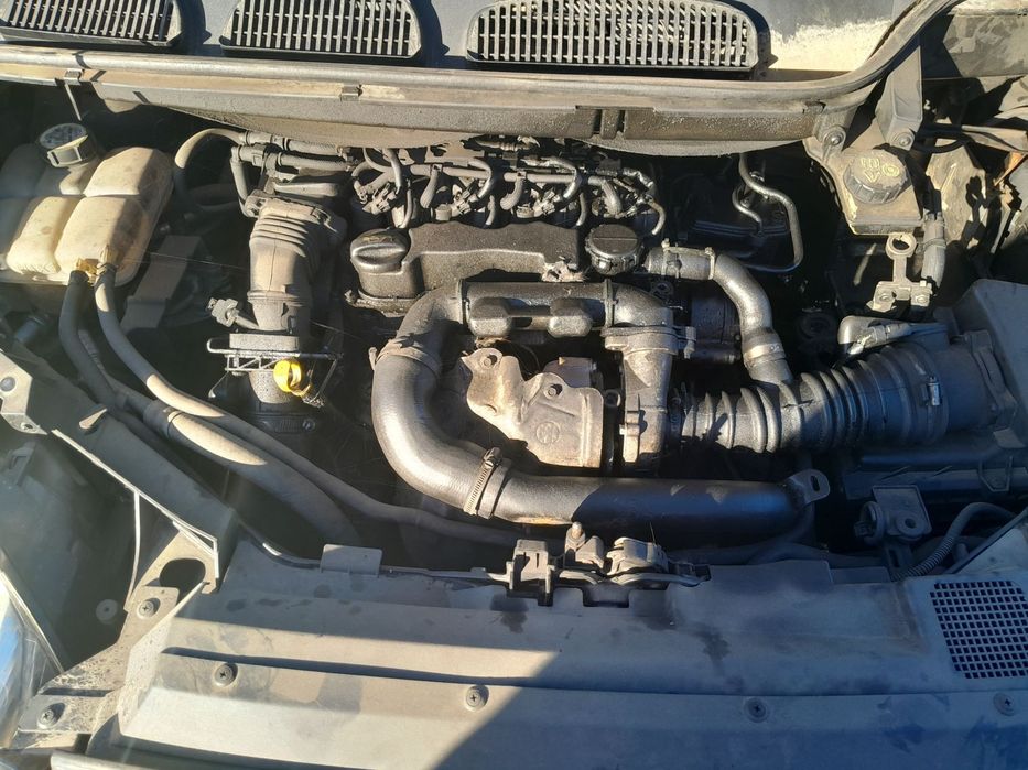 Dezmembrari  Ford C-MAX 1  2003  > 2010 1.6 TDCi Motorina
