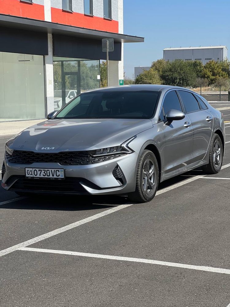 KIA k5 2022 yil 2 pozitsiya
