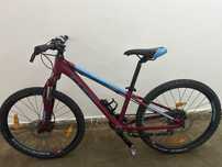 Bicicleta Cube Access 240