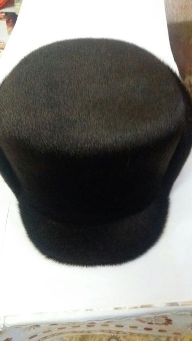 Продам зимнюю шапку