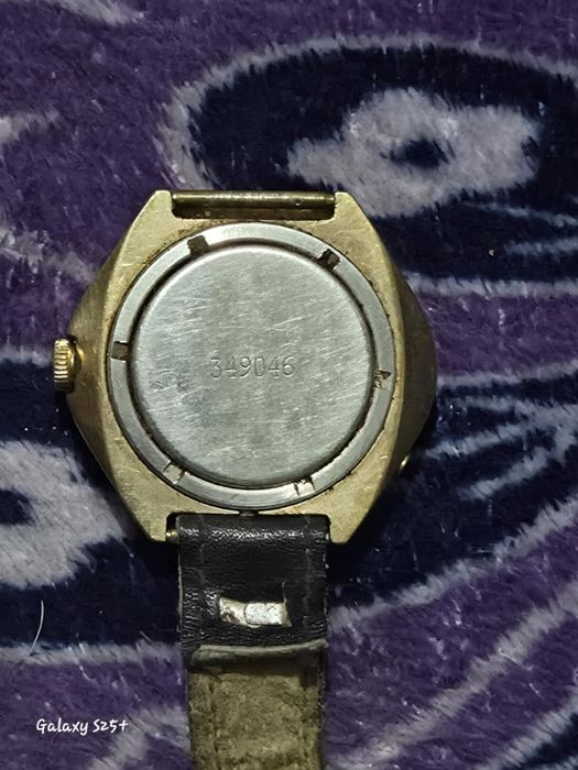 Часовник  poljc 17 jewels