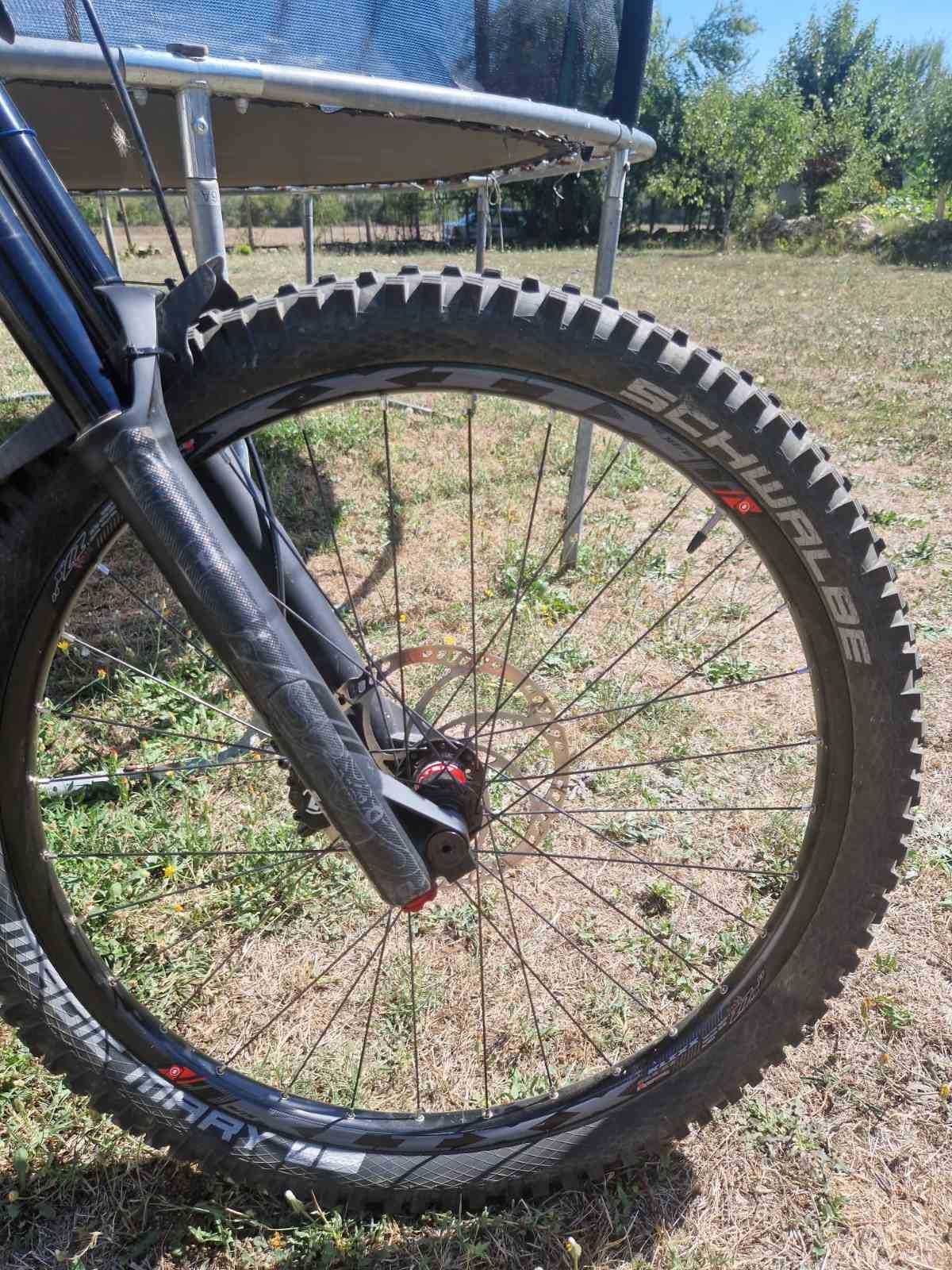 Downhill Cube two15 pro 2023