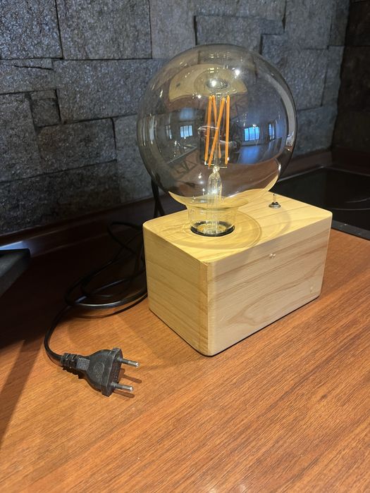 Две декоративни лампи с резервна крушка