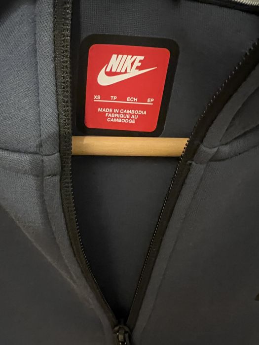 Nike tech fleece мъжка горница XS