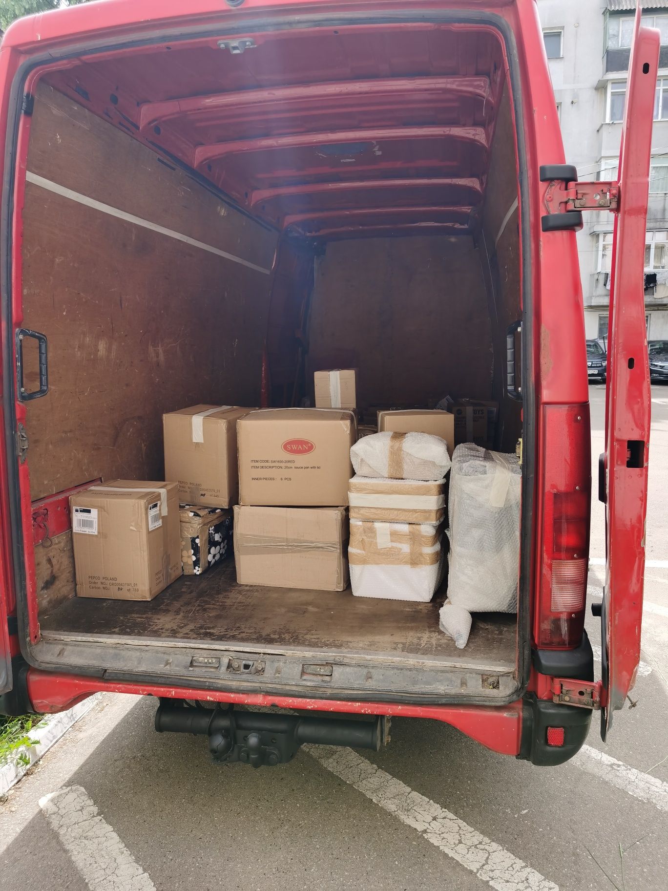 Transport marfa - mobila- curățenie poduri de bloc și case