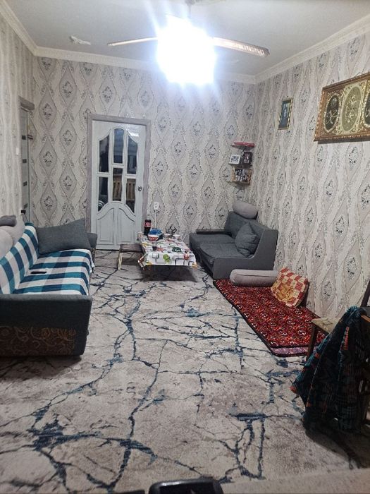 Продается 2-ком Чиланзар-19 квартал ремонт средний