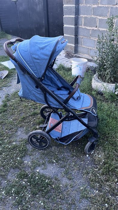 Продам коляску