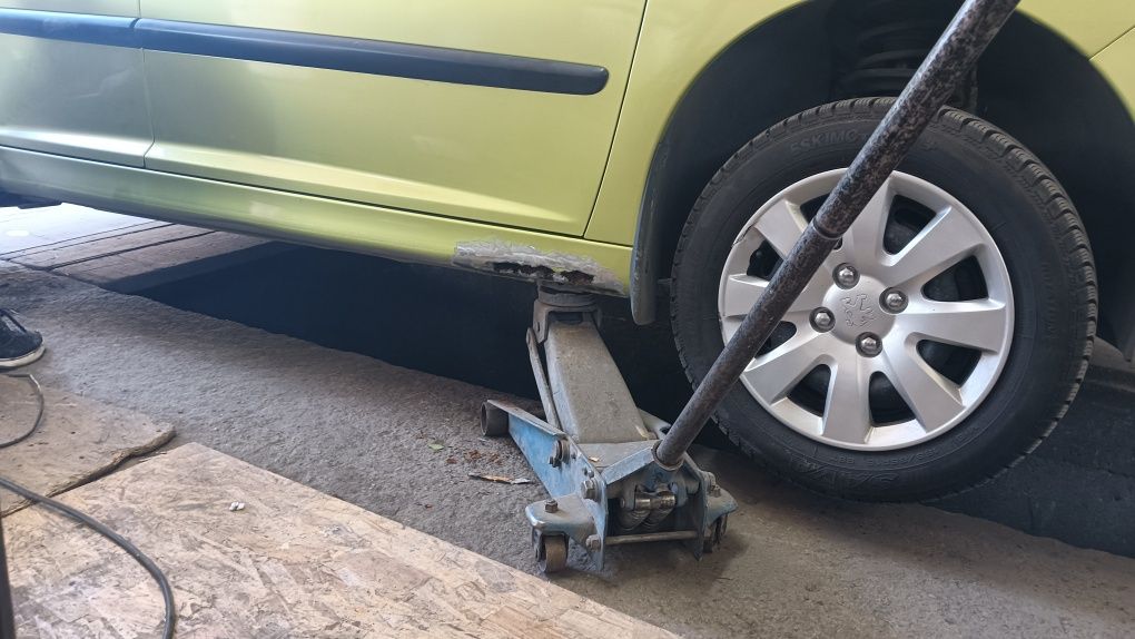 Vopsitorie auto tinichigerie 500lei