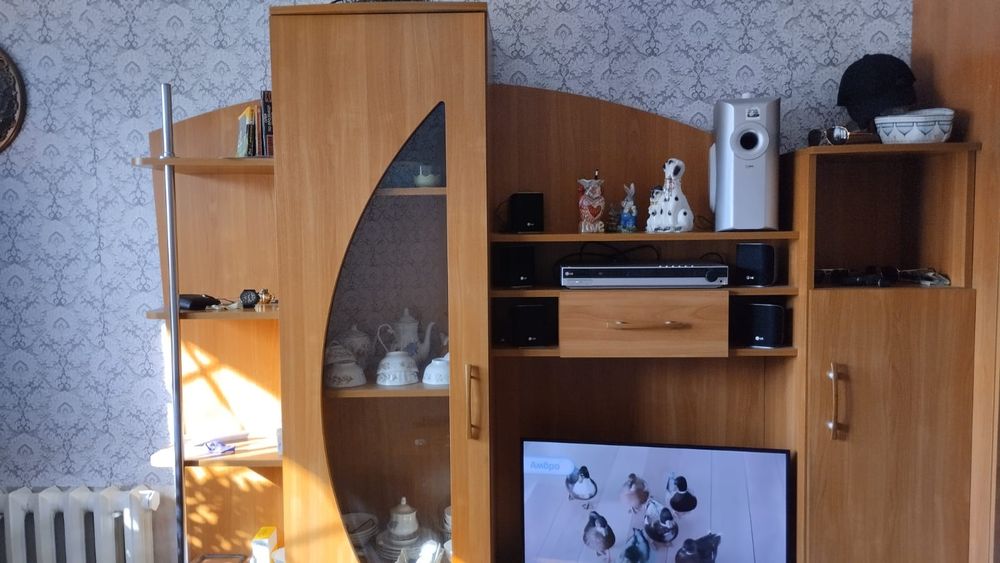 Продам стенку в отл сост