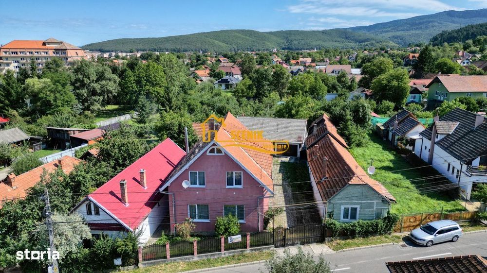 Covasna, casa cu structura deosebita, curte generoasa, dependinte foar