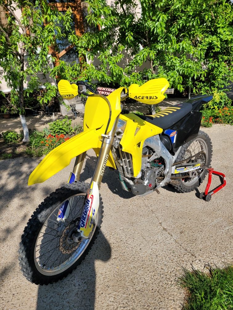 Cross Suzuki RMZ 450