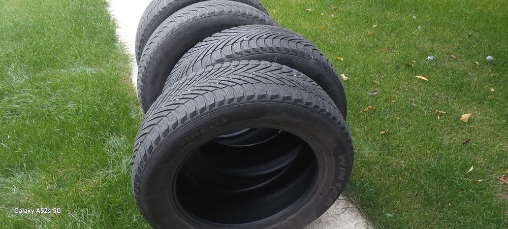 Anvelope iarna 215 60 r17