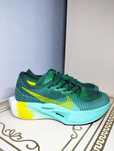 Беговые кроссы Nike zoom x
