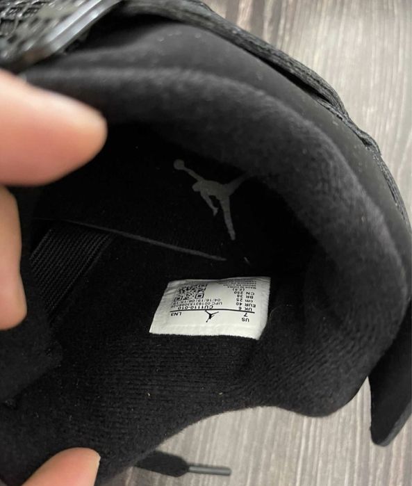 Jordan 4 Black cat