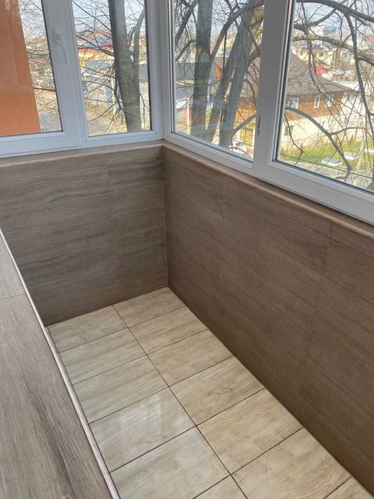 Vand apartament 4 camere