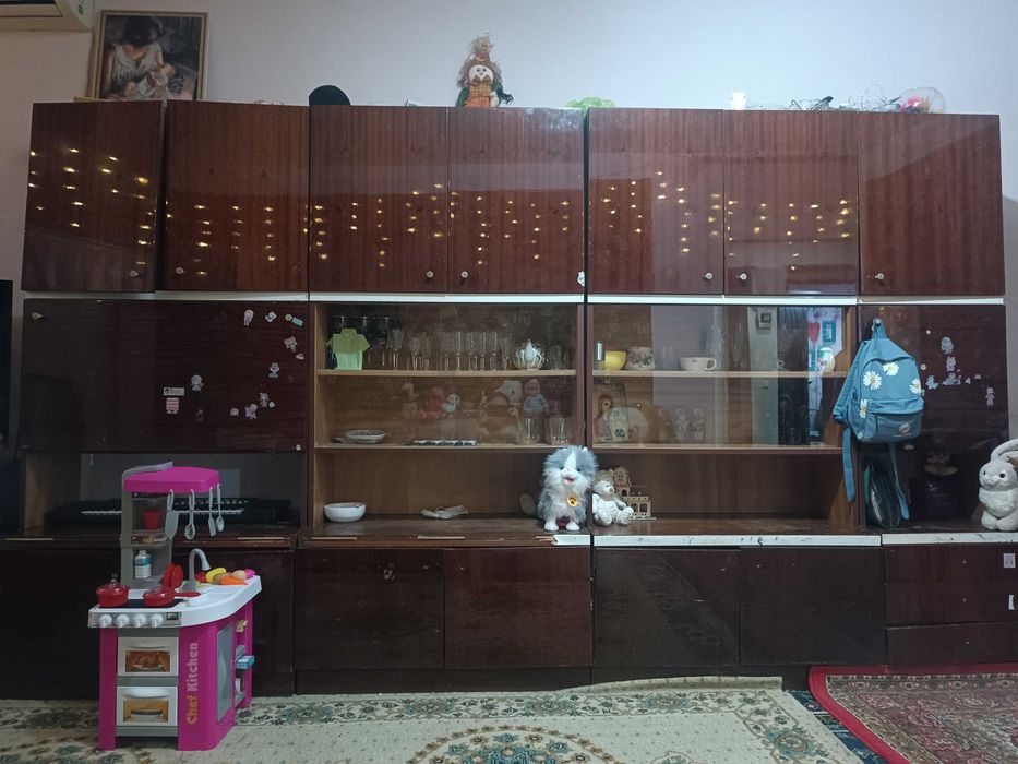 Продам стенку советскую.