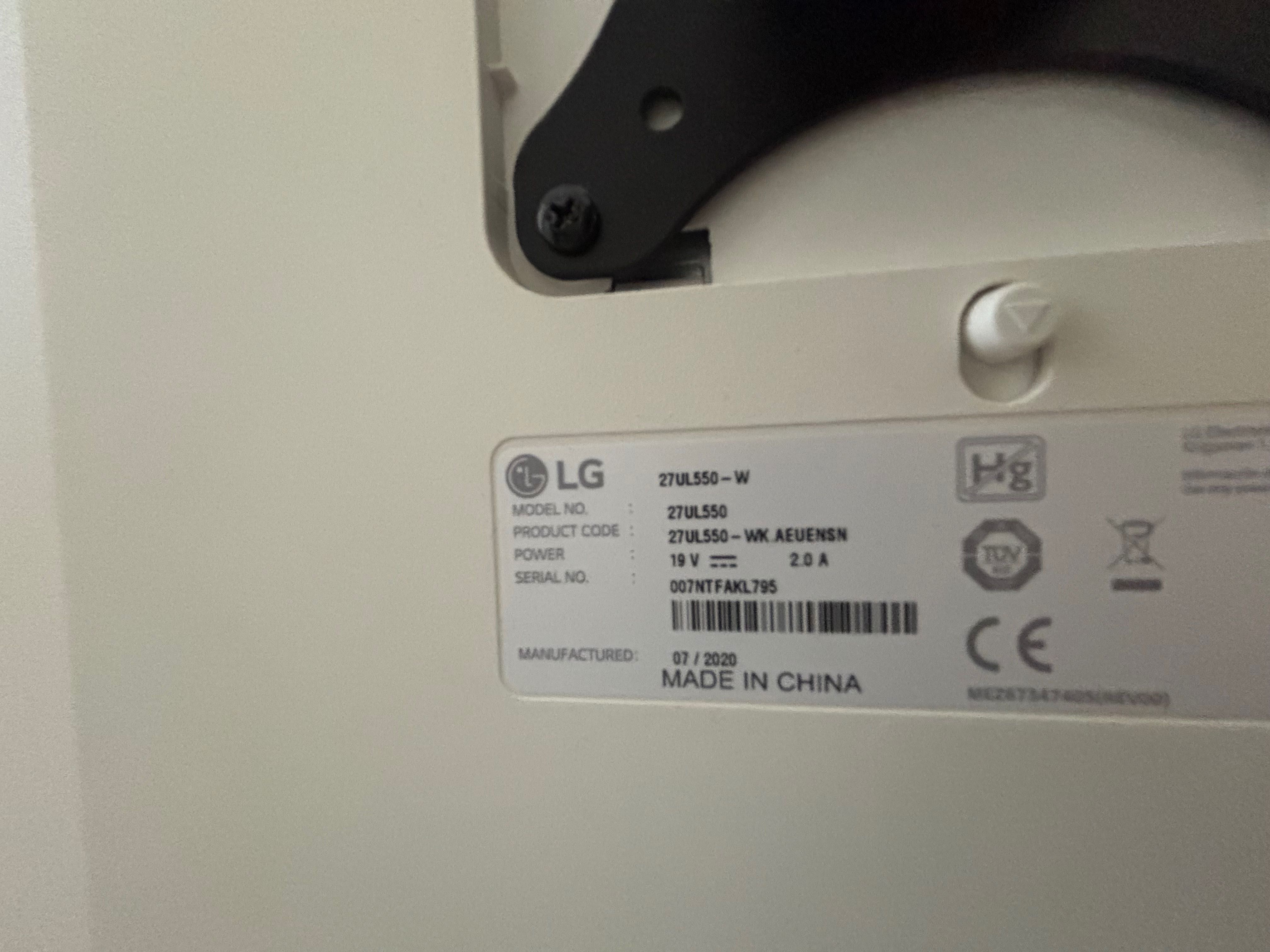 Монитор LG  27UL500-W