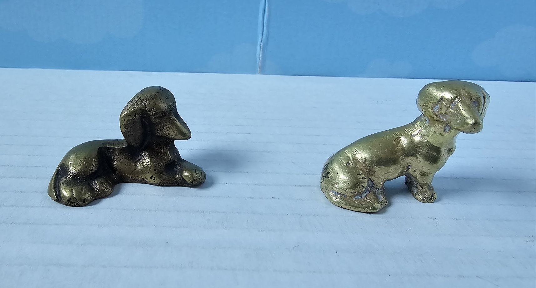 Lot miniaturi-câini din bronz