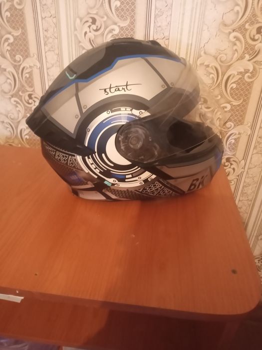 Продаётся мото шлем оригинал