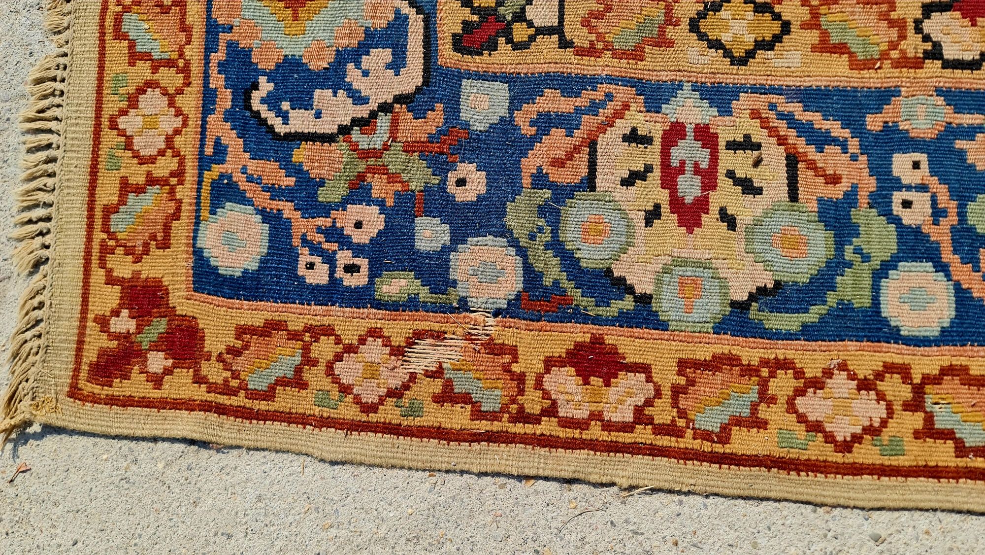 Котленски килим в Отлично състояние