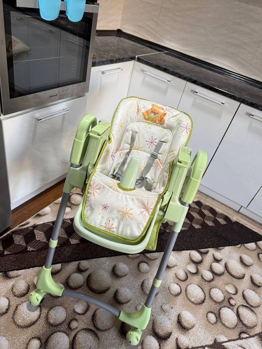 Bolalar ovqatlanadigan stuli