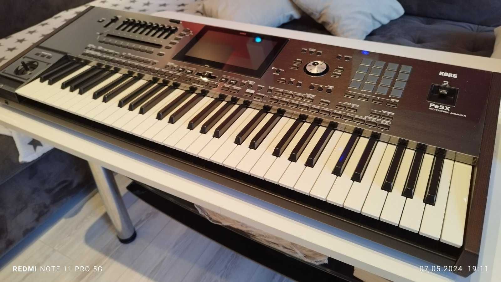 Korg Pa5x-61 key