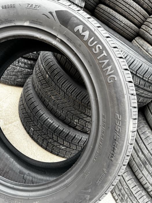 R19 Mustang balon 235/55/19