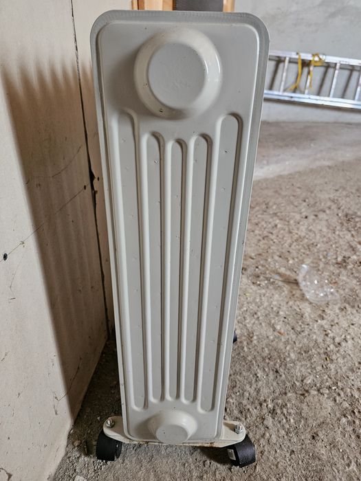 Radiator HEINNER ulei 2000 W
