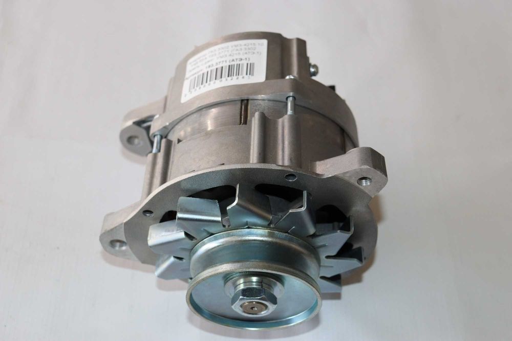 Генератор ГАЗ 3302 УМЗ-4215 14В 65А (ГАЗ 3302 Газель СОТКА)