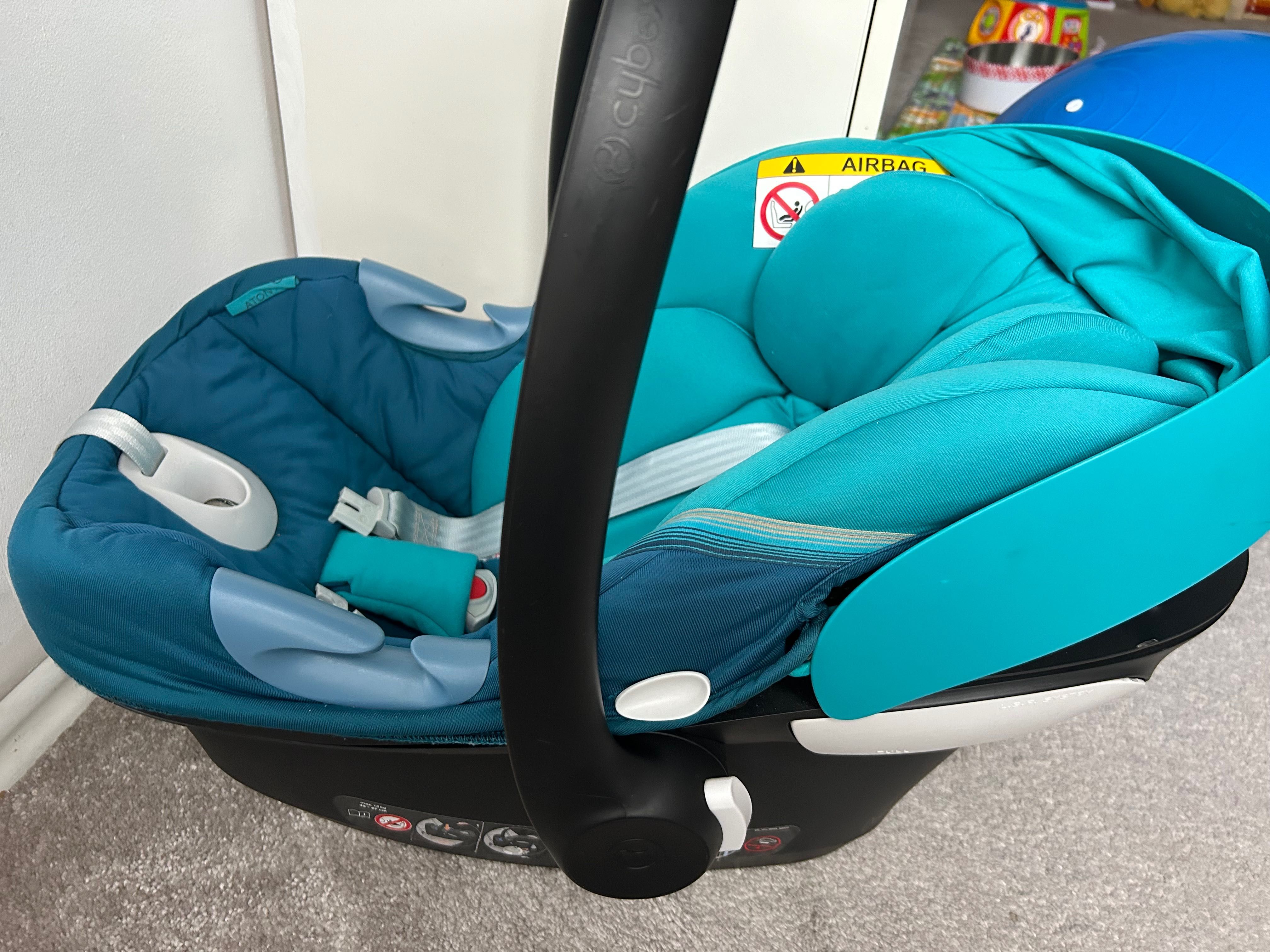 Vand scoica Aton Cybex si isofix