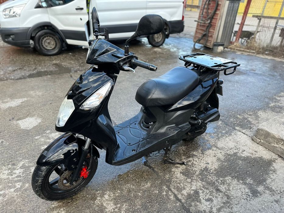 Scutere Sym X-PRO și Kymco AGILITY CARRY