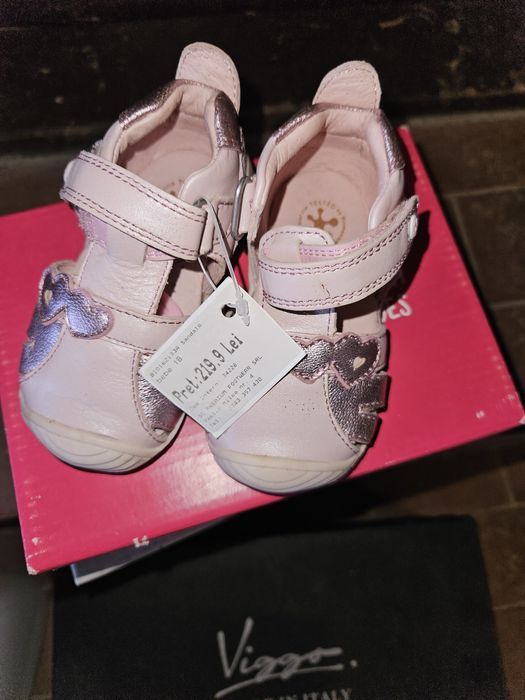 Vand sandale noi Prada, originale, marimea 18
