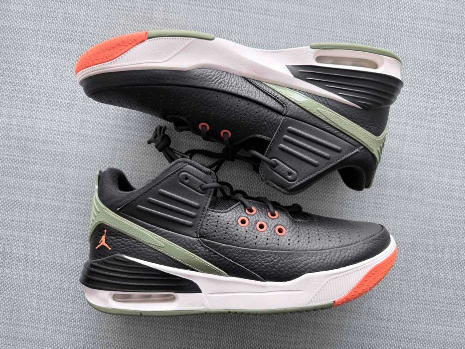 Нови JORDAN MAX AURA 5 Sneakers