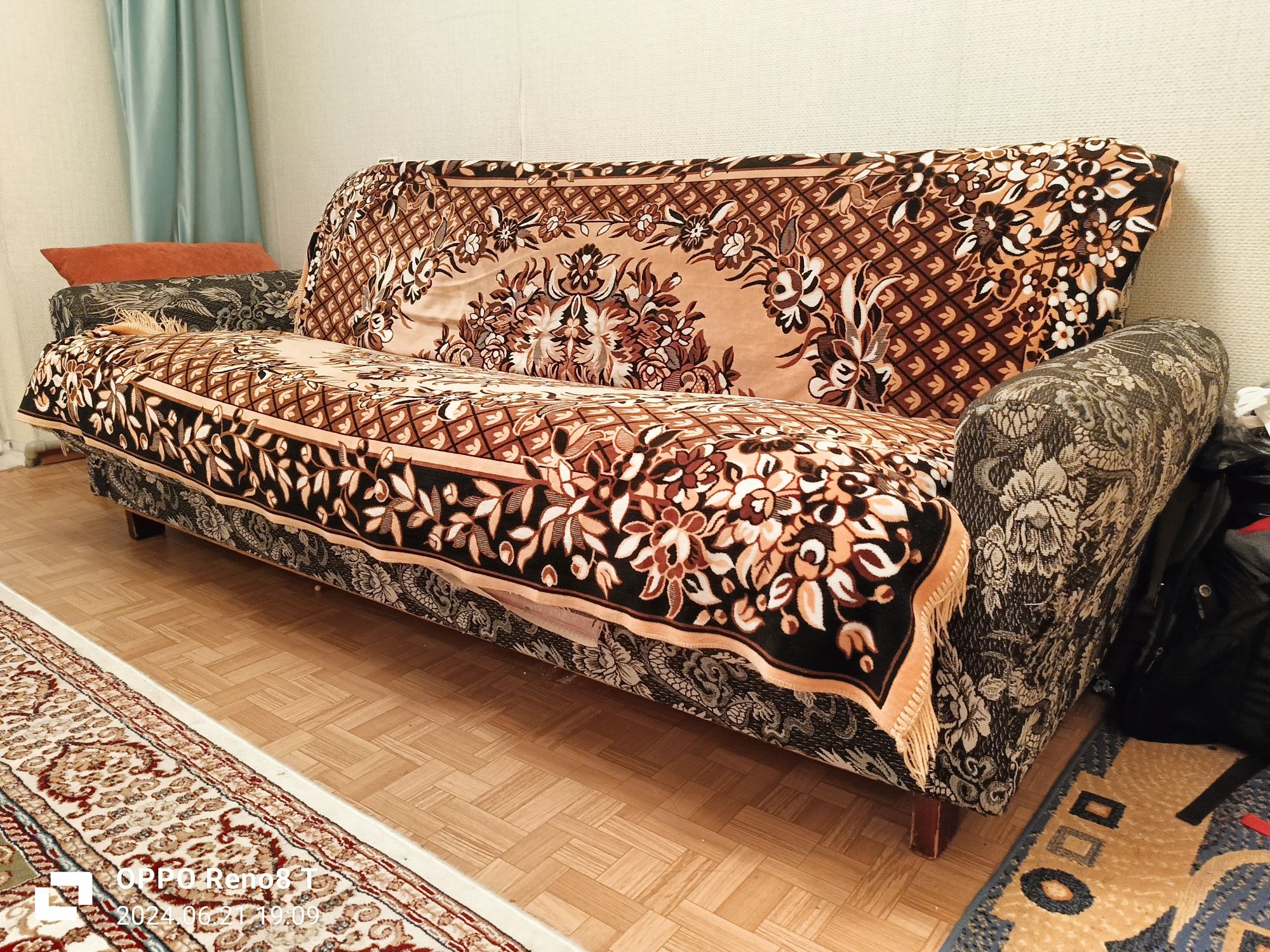 Продаю диван раскладной
