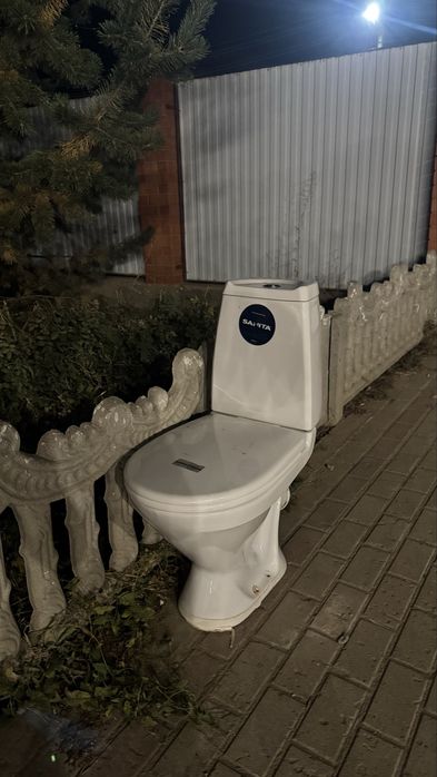 Продам унитаз в хорошем состоянии