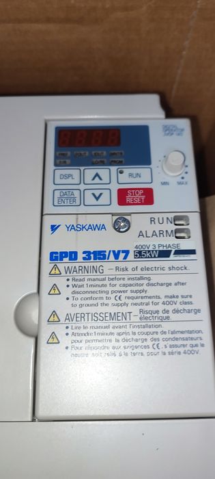 Частотный преобразователь YASKAWA 5.5 кW  MODEL CIMR-V7AM45P