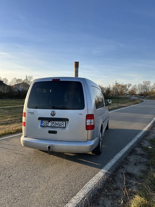 Volkswagen Caddy Maxi Life 7 locuri