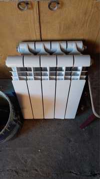 Радиатор отопления алюминиевый б/у 4 секции