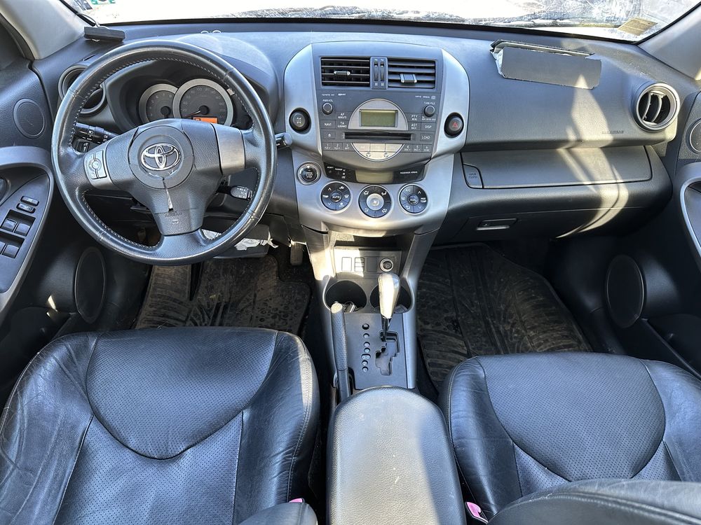 Toyota Rav4 2.0 vvti 152 кс автоматик На части!