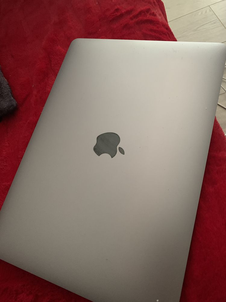 MacBook Pro 128 GB core i5