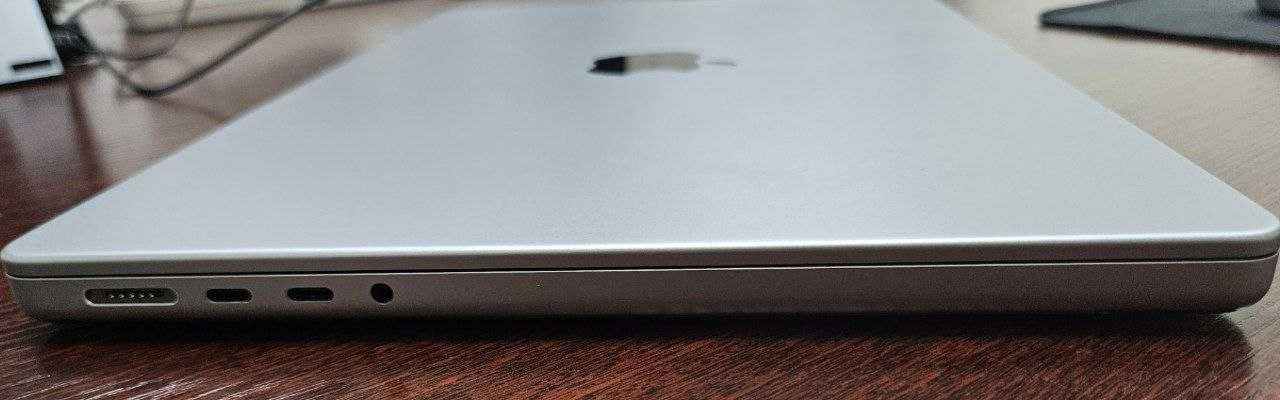 Macbook Pro M1 Pro 16/512 GB ideal