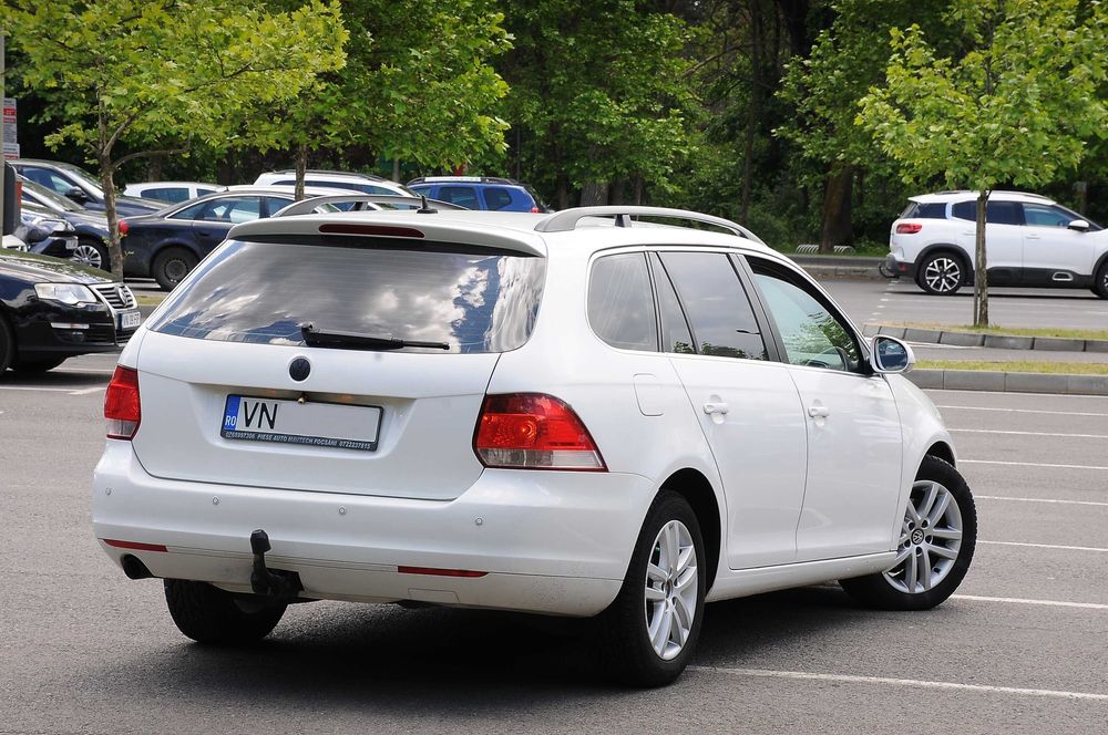 VW Golf 6 2010 1.6TDi 105 CP E5 CutieAut Clima Navi Camera, Proprietar